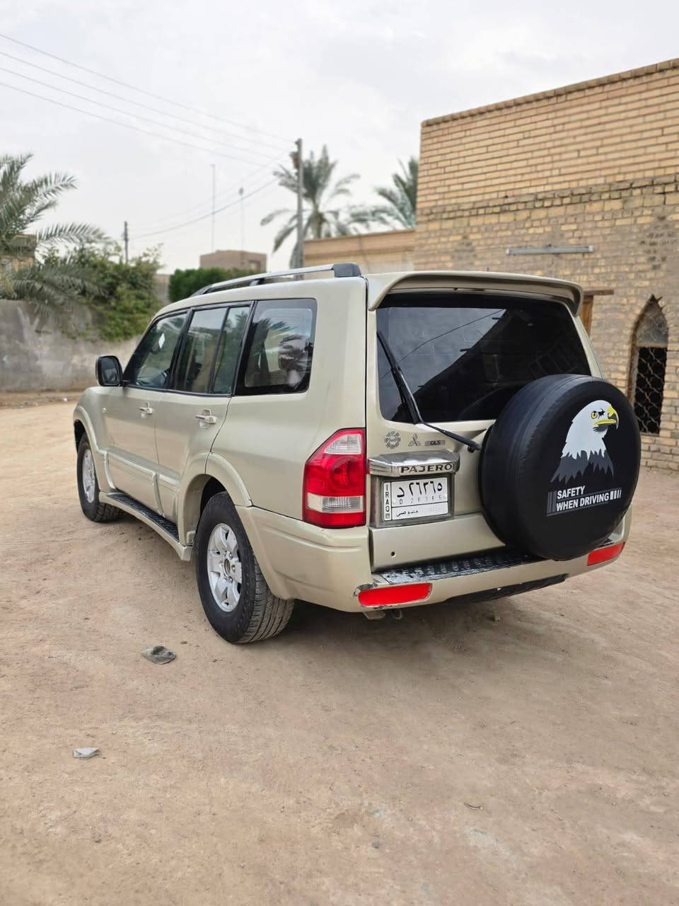 باجيرو موديل 2007 بأسمي سنويه ل27 جاهزه من كلشي تدفئه وتبريد تخم تاير حداده جديده كهربائيات شغاله السعر 73 وبيها مجال   البصره / قضاء المدينه
***********
