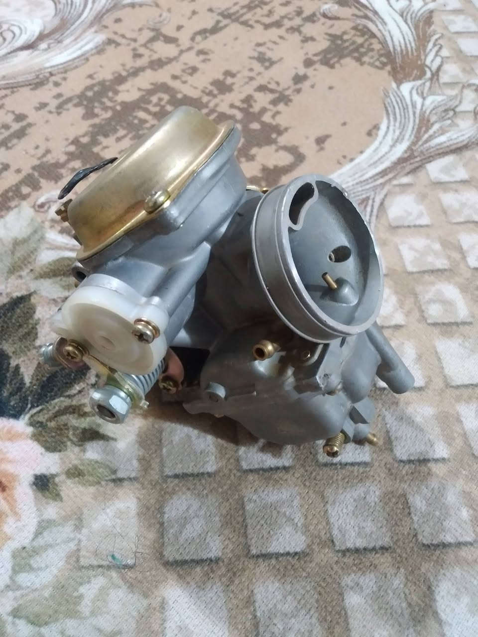 السلام عليكم كابريتر فراشة جديده استعمال فقط اسبوع *********** سعر ٢٠ مكان ديوانية
