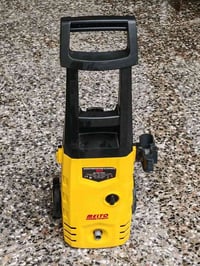 فاره للبيع 07806533198