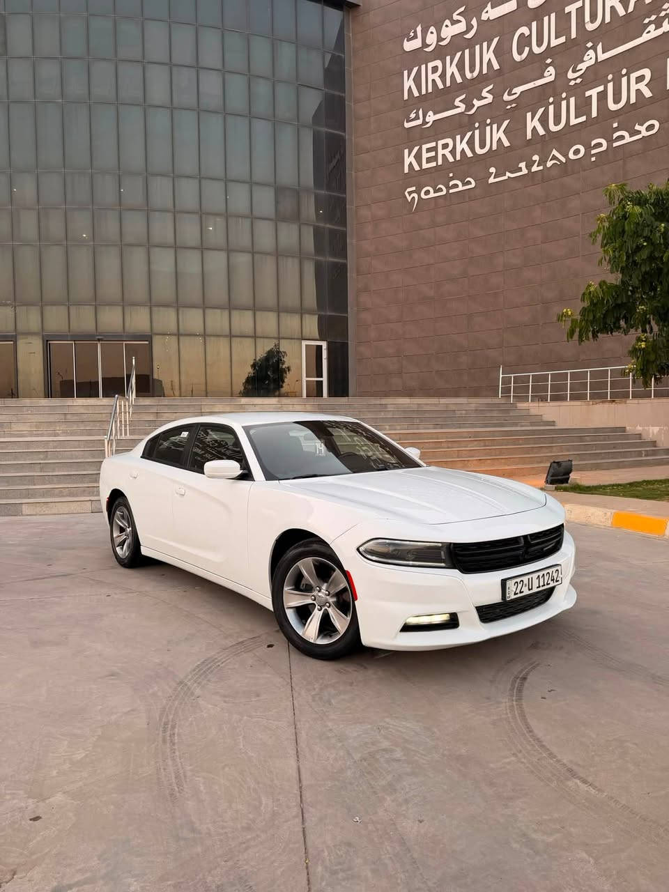 سلام عليكم جارجر 2022 فئت SXT
سعرها 238 
كفاله بلعراق صرا بيها شبرين صبغ بلجاملغ سكن باقي كفاله 
ماشيه   65حقيقي شرط 

شراي يخابر ***********

رقمه اربيل بسمي ثاني يوم تحويل

المواصفات 
شاشه كبيره 

تشغيل عن بعد 

محدد سرعه

مري هيتر 

حساسات خلفيه 

كامره دواره

بصمه 

مكينه 3.6

تبريد قطعتين 

تبريد خلفي 

مكان كركوك
