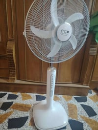 مروحة شحن • بطارية منتهية • نظيفة