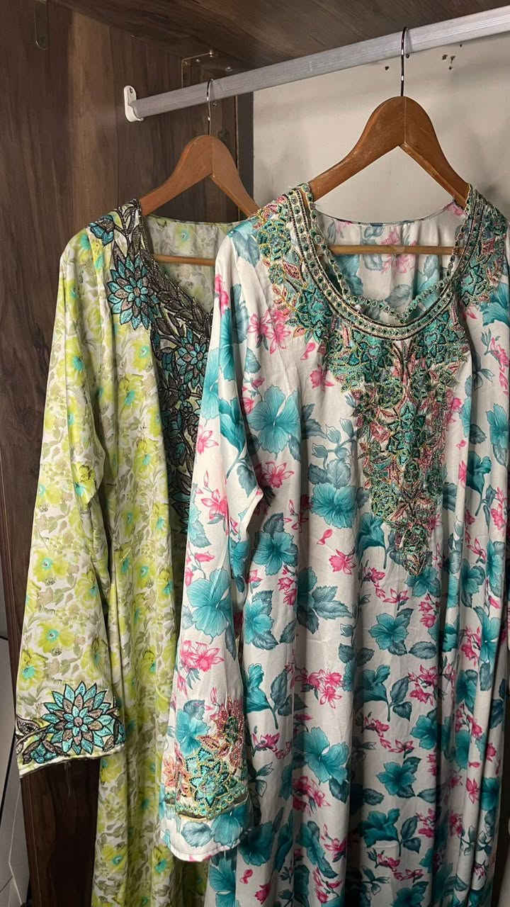 مخاوير كويتية+حجاب+خياط ٢٥
نوع القماش اندلوسي حرير 
اليوم حنشر وجبه جديده ع انستا 
يوجد توصيل جميع محافظات العراق 🚗 
توصيل ٣
الحي المعلمين الفين 
مكاني مسيب حى الميثاق


**إذا كنت صاحب هذا الإعلان وتريد حذفه لأي سبب، رجاءا أرسل رسالة إلى الدعم الفني**