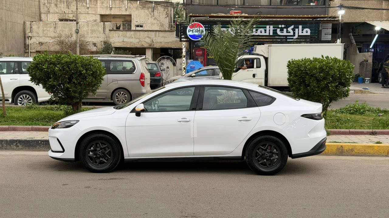اقساط اقساط اقساط 
للبيع اقساط فقط سكنت بغداد فقط
بي واي دي سيل 5 موديل 2025 
ماشية 12 الف فقط رقم بغداد 
سيارة جاهزة وكاملة مابيها اي نقص 
لون ابيض والداخل ابيض الشحنة الوحدة تمشيك 60 كيلو والتفويلة الوحدة تمشيك 2100 كيلو 
التفاصيل على الماسنجر او الواتساب 
***********
