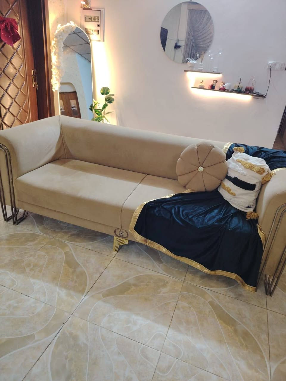 عدنا هم هذا الضخم نريريده ويا البرده ٨٥٠ عادي بدون برده  ٦٥٠ البرده ٣مترات ونص
***********
