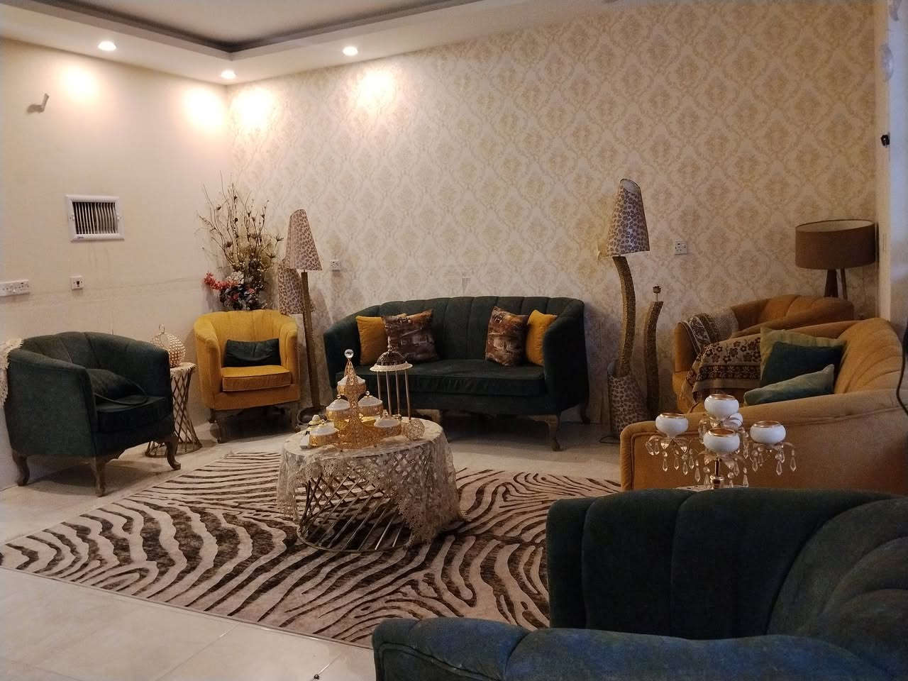 تخم كامل مع اغراض مالوا ل بيع في اربيل بنج حصاروك
السعر ٦٠٠ الف 
لتوصل خاص


**إذا كنت صاحب هذا الإعلان وتريد حذفه لأي سبب، رجاءا أرسل رسالة إلى الدعم الفني**