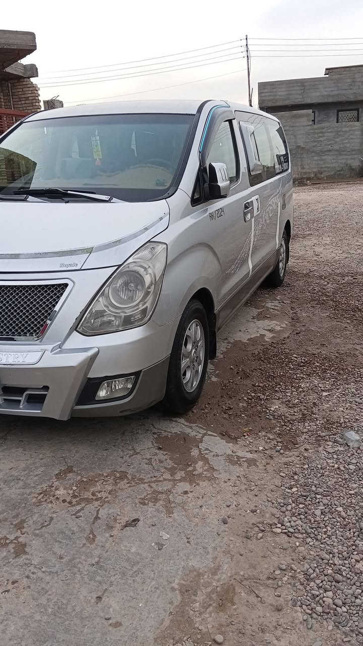 سلام عليكم  ستاركس  موديل 2009 السياره جاهزه من كلشي   بيها  جاملغ لامامي جهت صدر مكينه  وكسل وكير كفاله  تخم تاير جديد  سياره متعوب عليها مال جناي 
فول مو صفات 
سياره بسمي تحويل ثاني يوم  مصفر هيئه  
مكاني الفلوجه   
***********
***********
