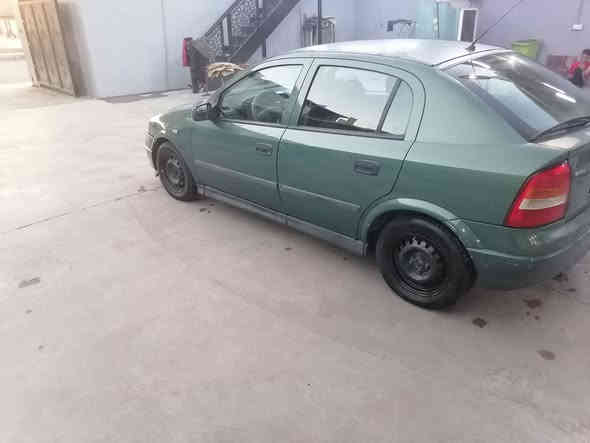 السلام عليكم ورحمة الله وبركاته 
للبيع اوبل استرا 2002  انكليزي وبسمي كير ومحرك مكفول تخم تاير جديد صدر امامي خلفي جديد تبريد ثلج تدفئه كهربائياته بلاديه اي چطل مابيه غرفته جديده بلاديه كهربائياته كله شغاله بلاديه مسجل شاشه ترايك وين متريد ناعمه كلش بلاديه صبغه بلاديه بيه قطعتين صبغ اثر شخط مكفوله من ضربه كتلوكات شركه بيه السعر 55 بيه مجال ( ***********… . *********** )
