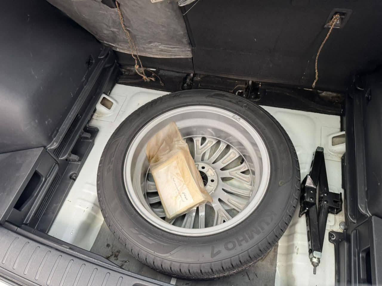 توسان بغداد مكفول شركه كاصد 2020  ماشيه 60       ***********
