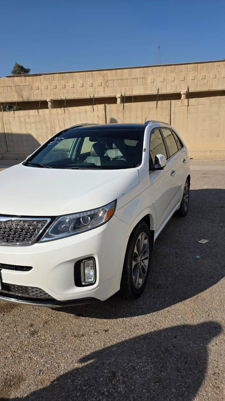 كيا سورنتو فول مواصفات موديل 2015 مكينة 6سلندر السونار موجود عند التواصل بصاحب السيارة الشرعي
رقم بغداد كما موظح 
مكان السيارة كربلاء الحسينية 
السعر 170
رقم الهاتف ***********
