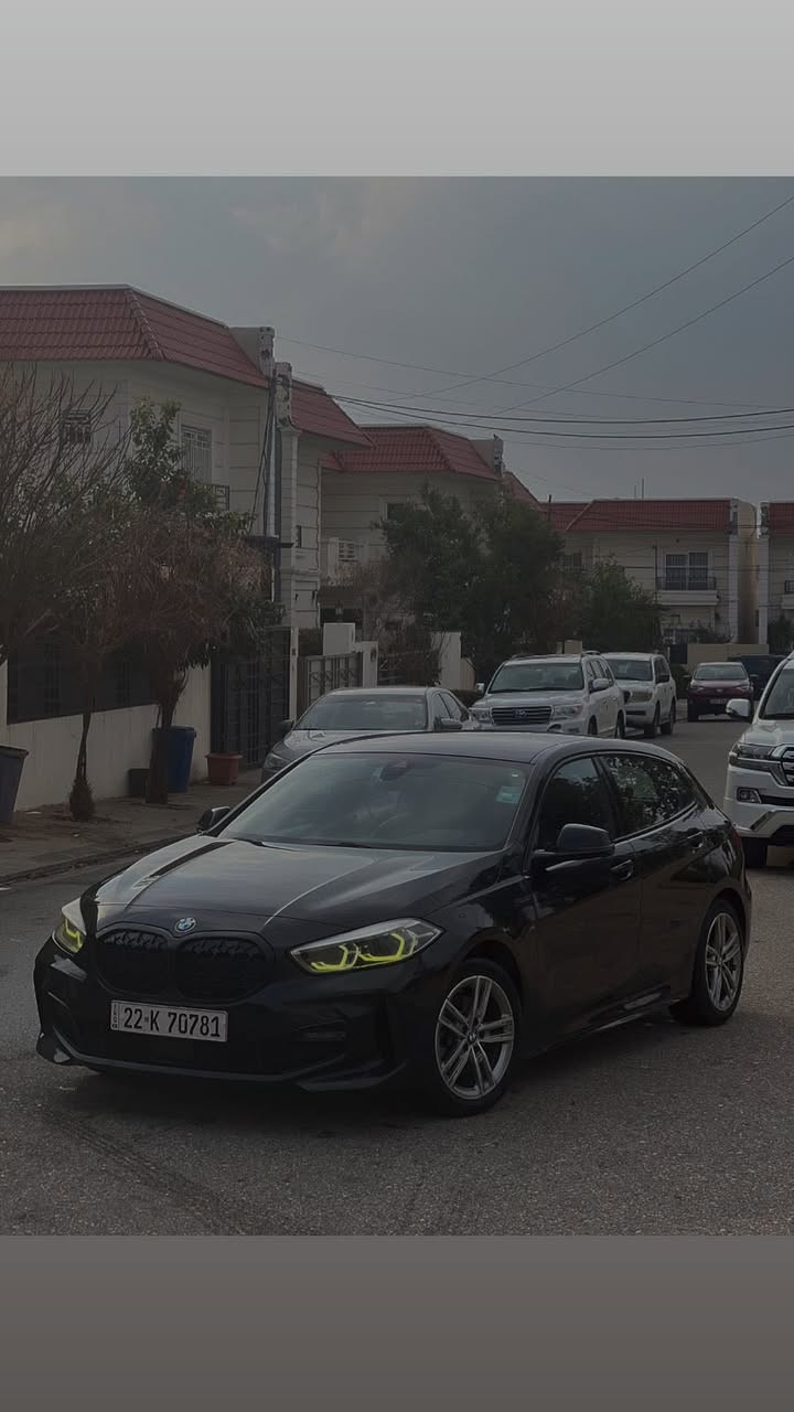 2022 M بلادي
حجم 118 I
90.000km
بيها مكانين تعديل صغار 
$15.200 وبيها مجال 
***********
