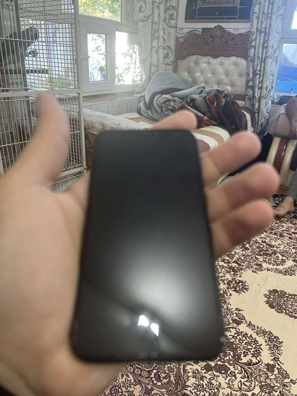 سلام عليكم ايفون اكس فقط 
للبيع سعره 125الف وبيه مجال للشراي
مكاني بغداد البكريه ***********وتساب موجود
