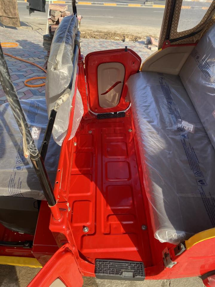 السلام عليكم تكتك موديل ٢٤  وكيلها شاكر بالمجر سعر خاص أو تصل ***********
