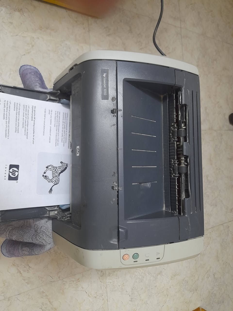 السلام عليكم من رخصة الادمن
طابعه HP 1010 للبيع شغاله 
طباعه من اللحاسبه فقط اسود وابيض +
 قرص تعريف
المكان بغداد المحمودية 
السعر 60 الف وبيها مجال بسيط
هاتف ***********
 ***********
