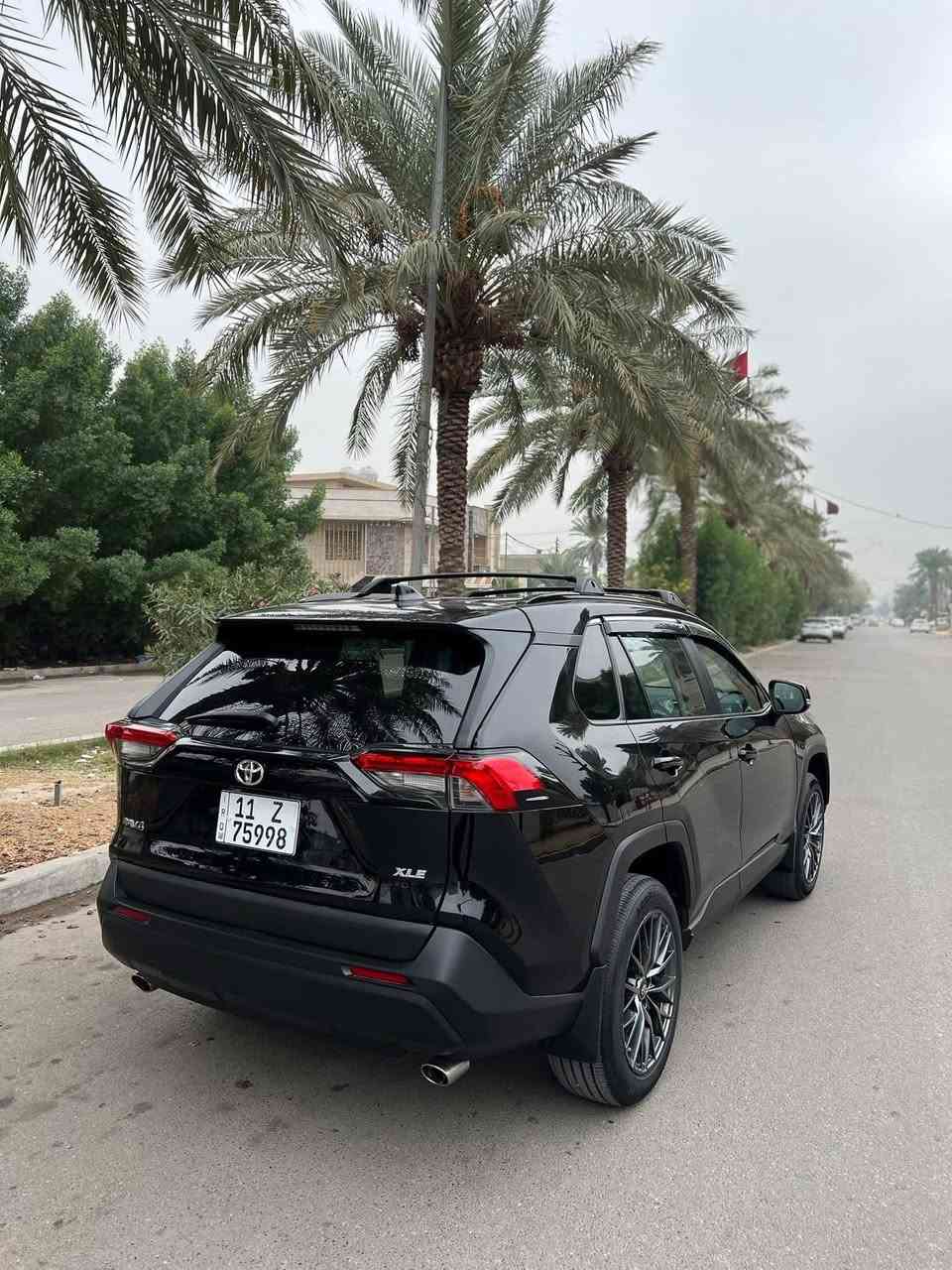 السلام عليكم للبيع
𝐓𝐎𝐘𝐎𝐓𝐀 𝐑𝐀𝐕𝟒-𝐗𝐋𝐄 2023                                       
مستعجل عل بيع وما اعتقد اكو هيج سعر 195 وبيهه مجال قليل
تويوتا رافــــ4  بانزين فقط XLE موديل 2023 وارد امريكي ضرر فقط جاملغ مصبوغ شبر بارد بل بنيد سياره جديده كلش وما ناقصهه شي صور حادث وسونار داخل منشور

رقم بغداد بسمي هزه وسنويه جدد تحويل مباشر

اللون : اسود

حجم المحرك : 2.5L ( 4.سلندر )

المواصفات : 𝐗𝐋𝐄 نص فول

شاشة كبير لمس تدعم ابل كار بلي 

كاميرا

‏ابواب  بصمة

‏‎بصمة تشغيل 

ويل رياضي قياس 19

تخم تاير جديد

هاند بريك بصمة

اوتو ستارات (𝐀𝐔𝐓𝐎 𝐒𝐓𝐀𝐑𝐓)

اوتو ستوب (𝐀𝐔𝐓𝐎 𝐒𝐓𝐎𝐏)

رادار امامي (تحديد مسار)

‏‎رادار جانبي (نقاط عمياء)

‏‎رادار خلفي (التحذير من الاصطدام)

‏‎حساسات خلفيه

نظام (𝐄𝐂𝐎)

نظام (𝐍𝐎𝐑𝐌𝐀𝐋)

نظام (𝐒𝐏𝐎𝐑𝐓)

تحكيم ستيرين

كشن السائق تحكم كهربائية 

لايتات (𝐋𝐄𝐃) ليد عدسة زينون 

بكلايتات (𝐋𝐄𝐃) بيلادي

باقي تفاصيل معروفه مكاني بغداد الدوره شارع الصحه السعر 195 وبيهه مجال قليل مستعجل عل بيع اي ستفسار اتصل وتدلل رقمي ***********
