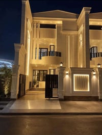 ديالى الخالص • ٢٠٠م • واجهة ٨م