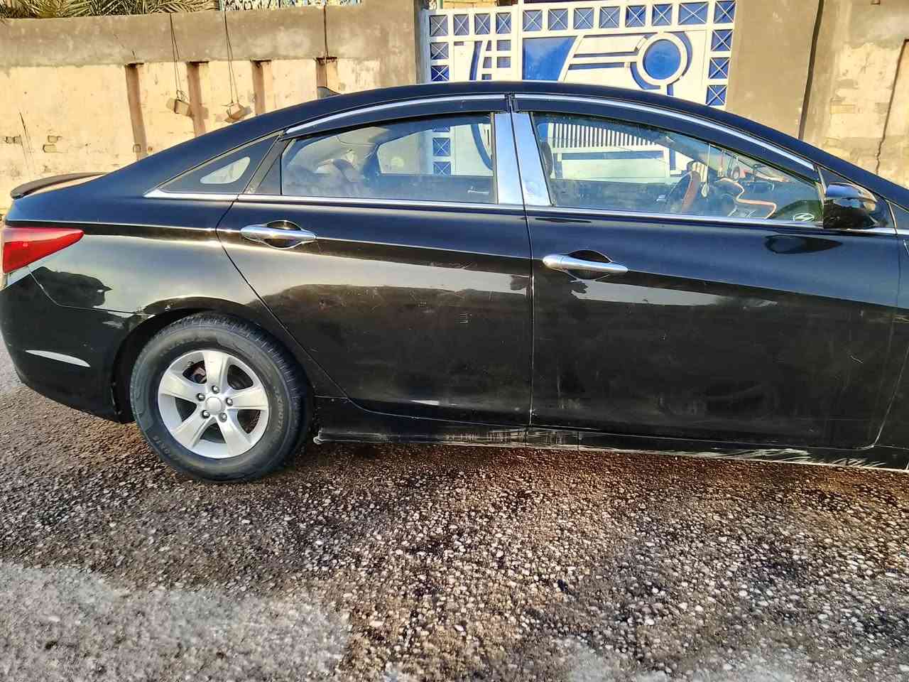 السلام عليكم..
سياره سوناتا 2011. وارد خليجي 

كير مكينه دوش مكفول. مكينتها 2000

بيها جاملغ الجدام الايسر مرجع بارد قدر شبر  وماعابر على الداخل. سياره نضيفه وما متعوبه 

سنويه جديده 2027

السعر (خاص) 
مكان السياره. ميسان 
للأستفسار مراسله الصفحه. 

او الواتساب على الرقم (***********)
