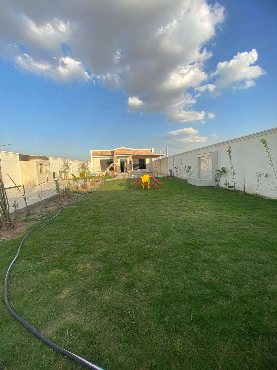 مزرعه السمبله الذهبية للايجار اليومي و الحفلات والمناسبات موثقه بتطبيق اجرلي (***********)
