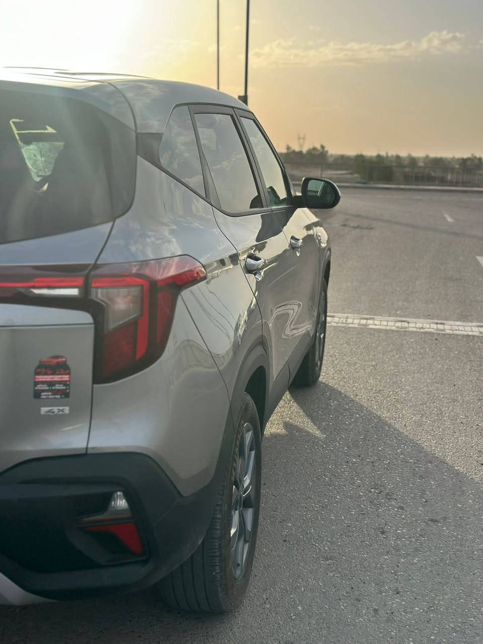 السلام عليكم  كيا سليتوز موديل 2024ماشية 26للبيع أو مراوس
حساسات رادارات 

إطفاء أثناء التوقف 

شاشة كبيرة متصلة

تبريد قطعتين

محرك 2000دوش المرغوب

حادثها مثل ماموضح بل صور 

تبديل بنيد فقط وجاملغ بي بارد

كفالة كير محرك صدر كهربائيات 

سيارة بدون اي نقص 

المكان بغداد الشعب بوب الشام

رقمي ***********
