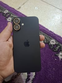 آيفون ١٦ بلاس • ١٢٨ • بطارية ٩٣