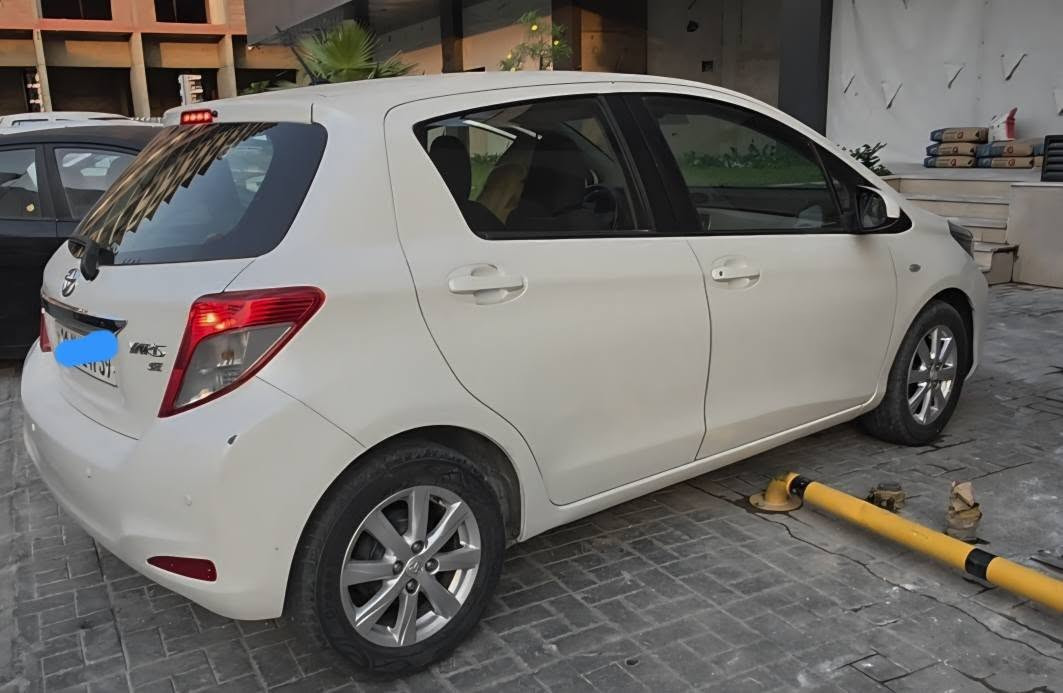 تۆیۆتا یارس : مۆدێل  2014
١٢٨٠٠٠ کیلۆ مە تر رۆیشتیە 
گێڕ ئۆتۆماتیک ، مەکینە گه وره SE ، دوو پارچەی بۆیاغە سەنەوی و ژینگەو ڕێگاوبانی هەتا 2028 تازەیە گێڕ و مەکینە و تەبرید و بەناوکردن و غرامە هەمووی بە شەرت ره قه می سلێمانیه و سە یارە کە  له هه ولێرە.

 سـعـر 110 وەرەقە و معامەلە 

ژمارەی خاوەنی سەیارە :*********** أربيل, العراق
