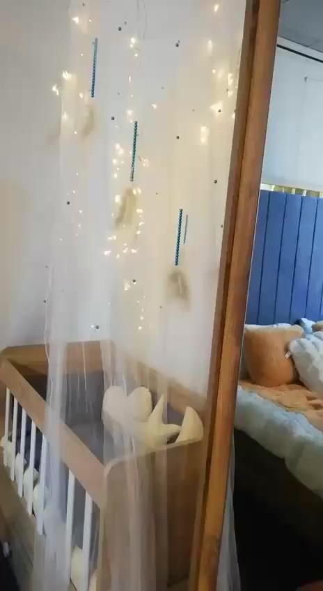 للبيع سرير طفل اخو الجديد نظيف جدا المكان موصل حي الجزائر السعر تواصل على خاص او اتصال ***********
