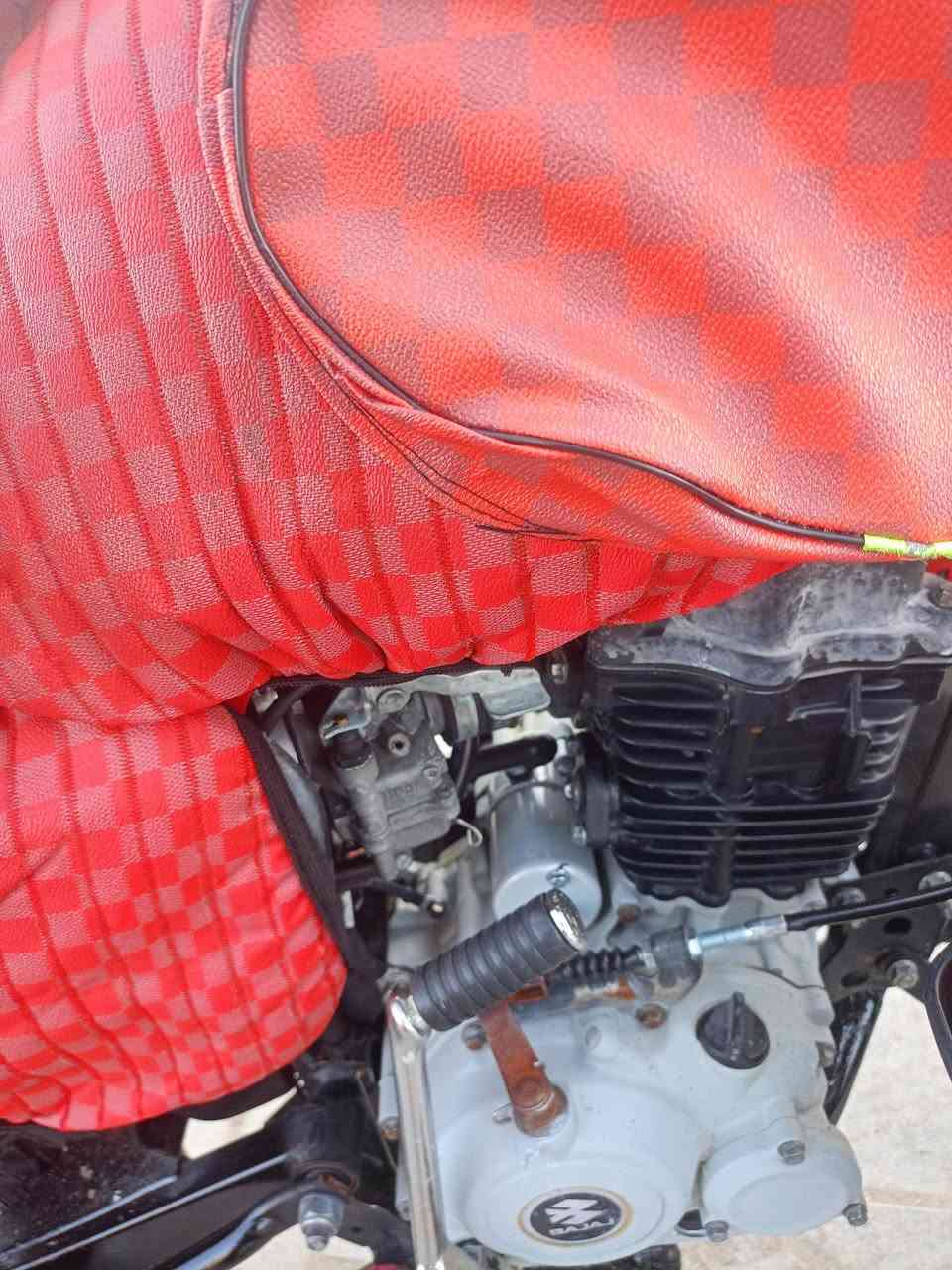 السلام عليكم دراجة بوكسر موديل 21 نازلة بل 22 امرقم تحويل ثانيوم دراجة خير من اللة اترايهة يخبل شلعةمعدل  نعومة كلش حلوة مابيها برغي نقص مكاني بغداد هاذ رقمي ***********الشراي يخابر ويدلل السعر مليون 550وبيهة مجال لناس الطيبة وني خادم فول امفولة الدراجة اللة شاهد جيب فيتر وتعال افحص
