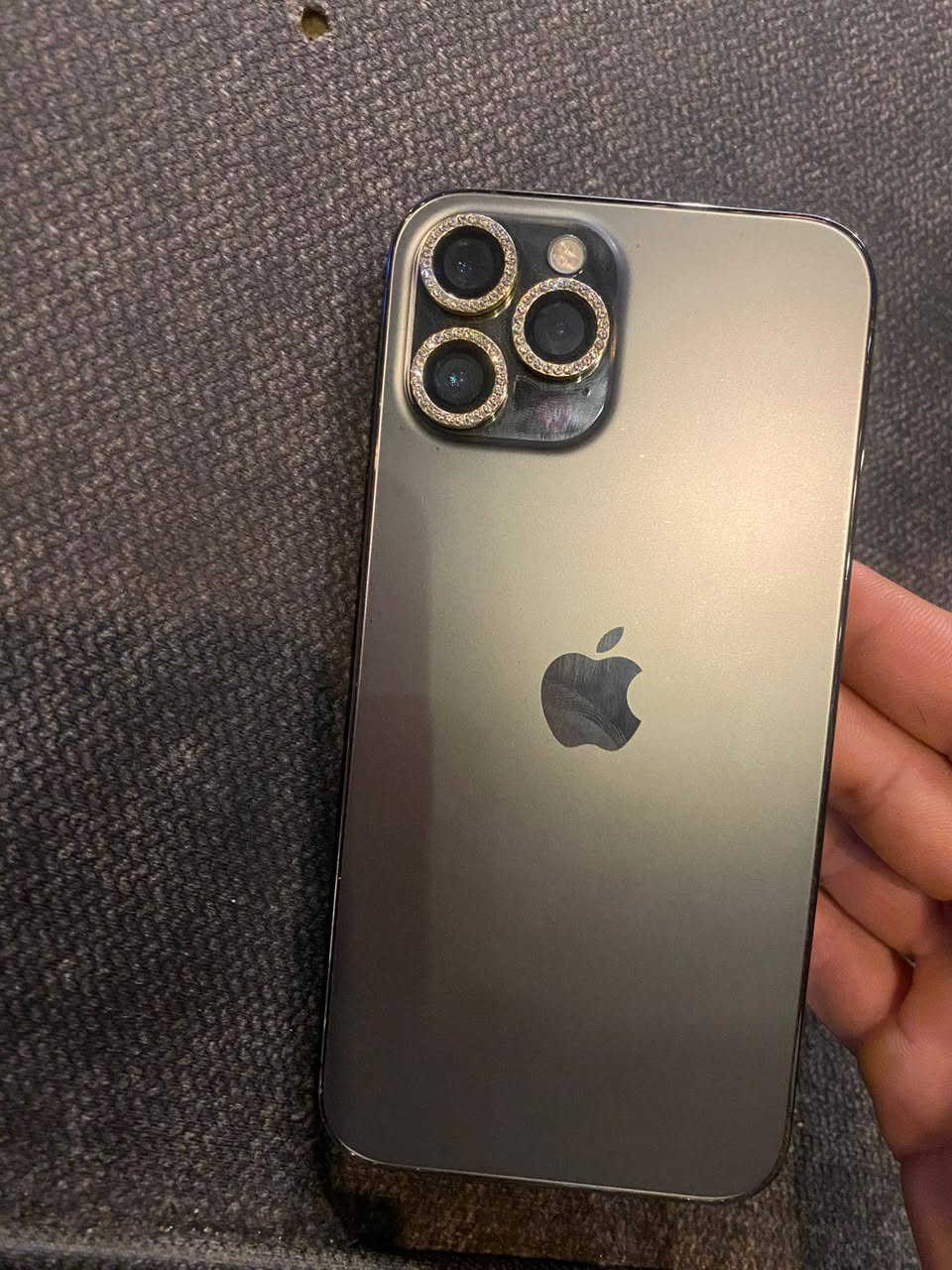 ايفون 12برو ماكس شخط مابي وتر  دبل سيمكرت شرق اوسط ذاكره 256والبطاريه 89
سعره 450 مكاني بغداد حي الجهاد للستفسار ***********
