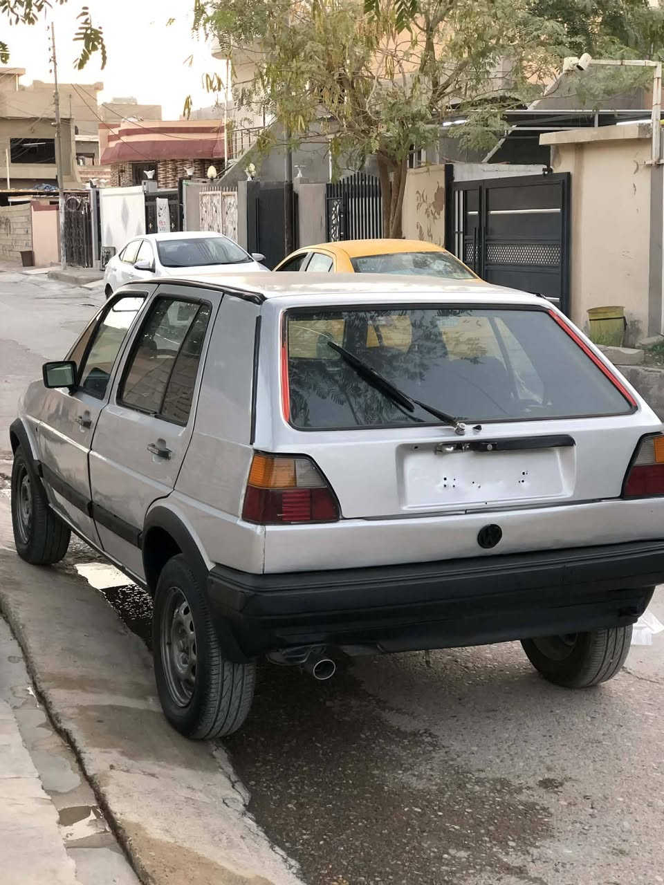 كولف للبيع رقم كركوك موديل 1986بشرط محرك كير تايرات جيد داخل لوك كاهربايات كل شغال سعر25 بي مجال
رقم موبايل ***********
