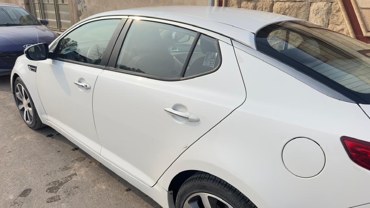 السلام عليكم اوبتما للبيع خليجي موديل 2013 
مكان السياره ديوانيه رقم بغداد بسمي غير متواجد على الفيس الستفسار ع رقم ***********
