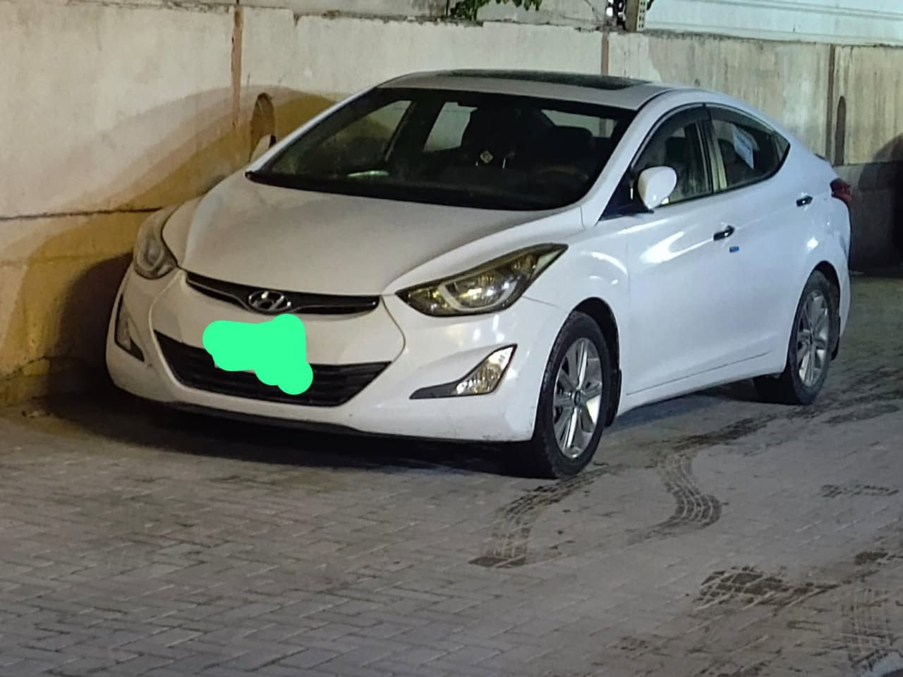 السلام عليكم
النترا مال استخدام بيت مو تكسي  استخدام شخصي مو بياع شراي  

2015 خليجي 
فول مواصفات عدا البصمه والكشنات

مكينة 1800 بيها جك جكه لاتنقيص ولا تبخير ولا حماوة 
 
ماشيه 110 الف 

فتحة سلايد روف 

كامرا خلفية+شاشه كبيرا 

كشنات دوشمه البلاد 

التبريد قطعتين

 حداديه 

أشاير مري ومري شفط

 دواخل السيارة مطعم صاج جديدة 

تحكم ستيرن 

 رقم بغداد باسمي سنويه 

 السعر/  115 ورقه 

  موجود السونار للسيارة جديد 

مكان السياره بغداد سيديه 
للاستفسار ***********
