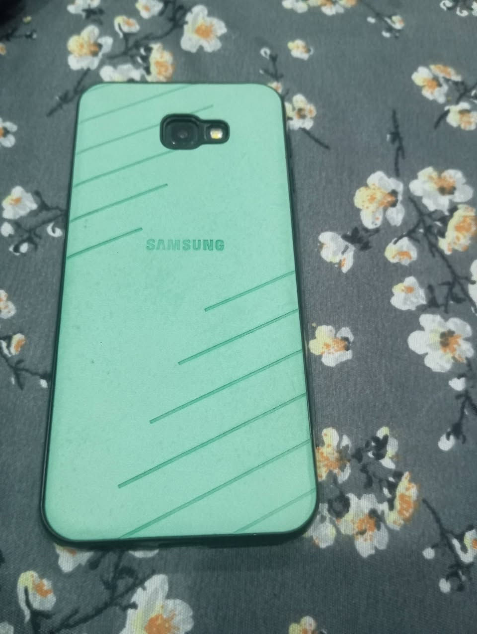 سلام عليكم احباب اللة الغوالي 
للبيع j4 plus خالي من المشاكل 
السعر 65 قفول


**إذا كنت صاحب هذا الإعلان وتريد حذفه لأي سبب، رجاءا أرسل رسالة إلى الدعم الفني**