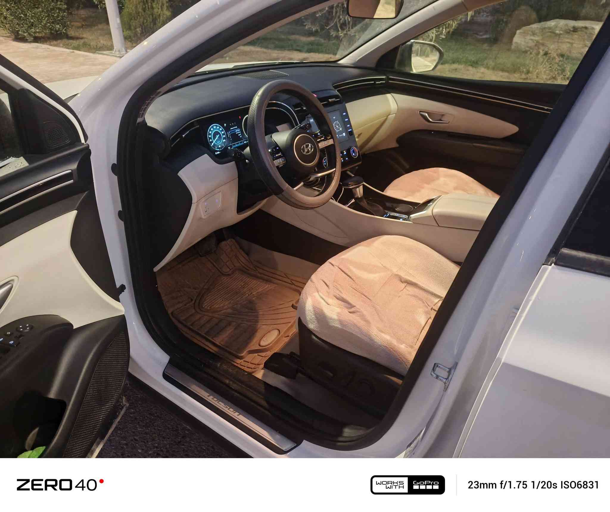 توكسان خليجي موديل ٢٠٢٤ فول مواصفات عدا البنورامه ماشيه ٦٢ الف رقم بغداد مشروع وطني السعر ٢١٥ وبيها مجال بسيط مكاني تكريت ***********
