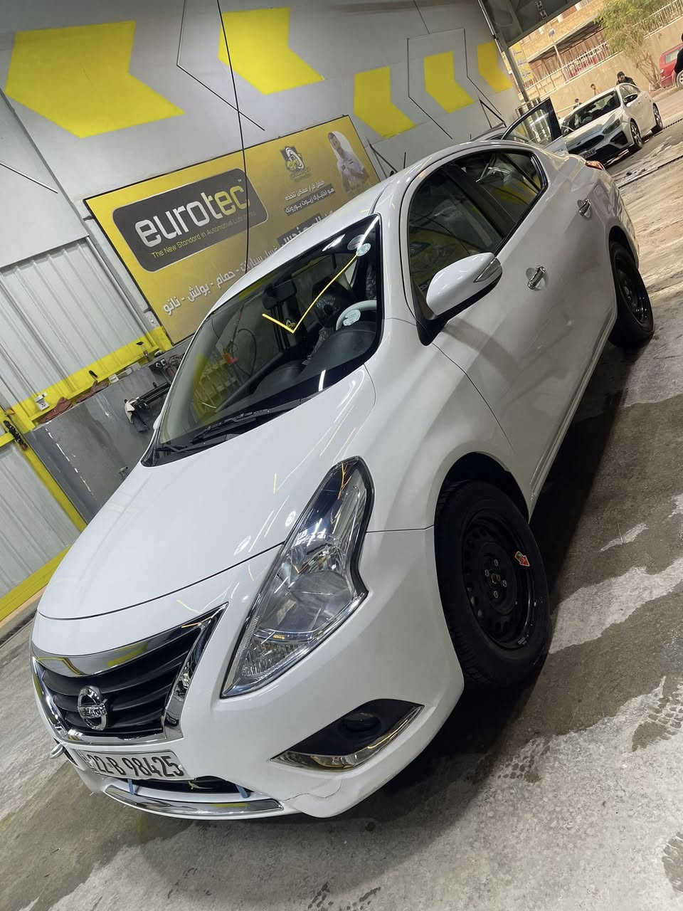 نيسان سني 2024 مصري ⬇️
رقم اربيل الجديد هزة وسنوية كله جديد ☑️

مكفوله بدون صبغ وفتح وتبديل بارد مكانين بسيط 
مواصفات اشاير بلمري جنح خلفي بلادي تبريد قطعتين صدر تايرات كله جديد مابيهة نقص كلشي ارضيه مغلفه جلد 
تحويل ثاني يوم بأسمي السيارة 

مكان السيارة بغداد 🔴

للاستفسار الاتصال ***********🔻🔺
