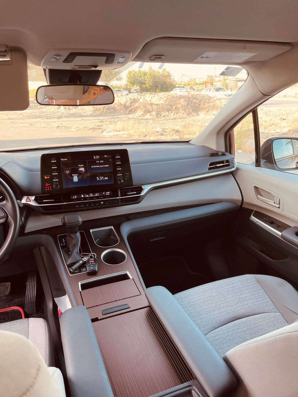 الســلام عليكم ورحمة الله وبركاته 

تويوتا سينا قهوائي اللون للبيع ..

موديل / 2022

عدد الركاب / 7 

المواصــفات :

أبواب  كهرباء 
شاحن وايرليس 
مكينه 2500 هايبرد 
رادارت 360
كاميرا خلفيه 
لايت وبلاجتور Led
لون قهوائي 
داخل رصاصي 
كشنات بلع وسلايد
 كشن سياحي
ويل كب لادي 
طخم اطارات شركة تويو ياباني 
بطارية جديده 
رقم بغداد انكليزي تحويل مباشر 

ماشيه 19 الف جديدة بحاله الوكالة 
حادث هلال جاملغ خلفي وباب سلايد مبدل بلاد تفصيخ ومصبوغ  صفحة السائق 

 / يعني قطعه وربع صبغ 
ايرباك بس برده طاك وراجع سستم بلادي 

بچم امامي وخلفي كبس شركة برغي مامفتوح بي

حجر صالنصه وحساسات ورادارات كلة بلادي شرط الفحص 
السياره استيراد ب اسمنه مال بيت مامشتغله خط نهائي 
السياره جاهزة على اخر حبة دينار مابيه مصرف 

للاستفسار / ***********
***********
واتس اب موجود بغداد, العراق
