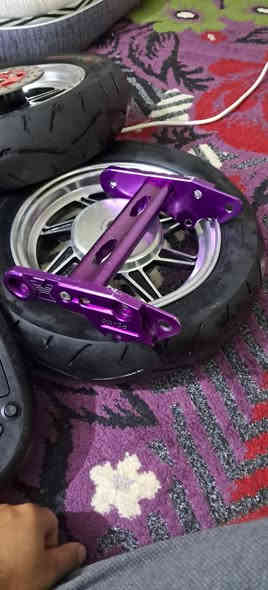 سلام عليكم قطع تزويد كامله يرهم علا دراجه ١٢٠ دبل زوج بدون فج وملقط ب٢٥الف
فج بريك ب٥الاف
ملقط كيلو متر بنفجي ب٣الاف
صونده عمبار بريك وردي ب٥الاف
براغي فلنجه ب٥الاف 
فلنجه ب٥الاف
ويل زوج بدون فلنجه وبراغي فلنجه ب٣٠ الف
تايرات جديدات لوك بابها اي بنجر او ركعه ٢٥الف
سيبايه كاسحه كامله هيه ورواسط ١٠الاف
شيال تزويد بنفسجي ٢٠الف
سيبايه امامي ماكس بوليس ٥الاف 
اخوان لسعار ثابته وجوه سوك وين ما تروح ما تلكه هيج اسعار
مكاني مدينه وهاذه رقمي *********** اسف علا اطاله
