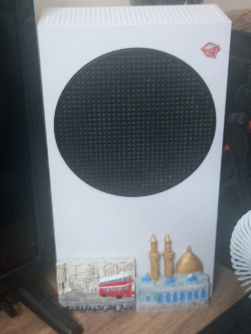 السلام عليكم جهاز اكس بوكس سيريس اس جديد نضيف كلشش مع كارتونه ويده مالته مامفتوح ولا طاب تصليح إصدار حديث استعمال 4اشهر
ما هو طراز الجهاز بالتحديد؟: 
حديث
هل يتوفر أي ملحقات إضافية مع الجهاز؟: 
اليده الاصليه مالته
ما هو السعر المطلوب؟: 
400
أين موقعك لالتقاء المشتري؟: 
بغداد