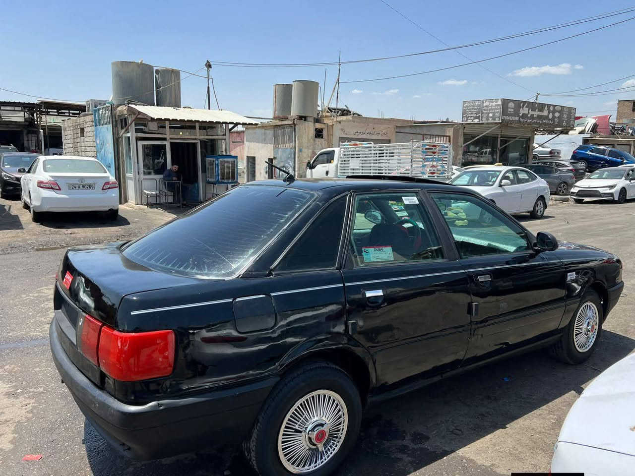 اودي للبيع
موديل 90 /رقم انكليزي بسمي سنويه وهزه جديده مشروع وطني 

تخم تاير جدد  وباتري جديد 
كير ومحرك وكابريتر وراديتر كله جديد 
بيها ضربه جنطه ومعمره
السياره عوزها كهربائيات بس  السعر 28 

الخاص مفتوح +‏ رقمي ‪***********‬‏
