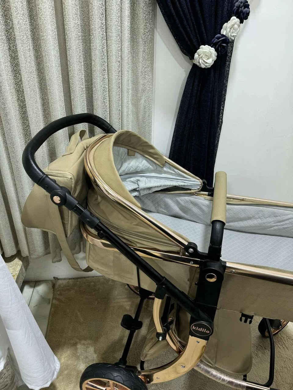 عربة طفل ماركة kidilo ب 100 وبيها مجال


**إذا كنت صاحب هذا الإعلان وتريد حذفه لأي سبب، رجاءا أرسل رسالة إلى الدعم الفني**