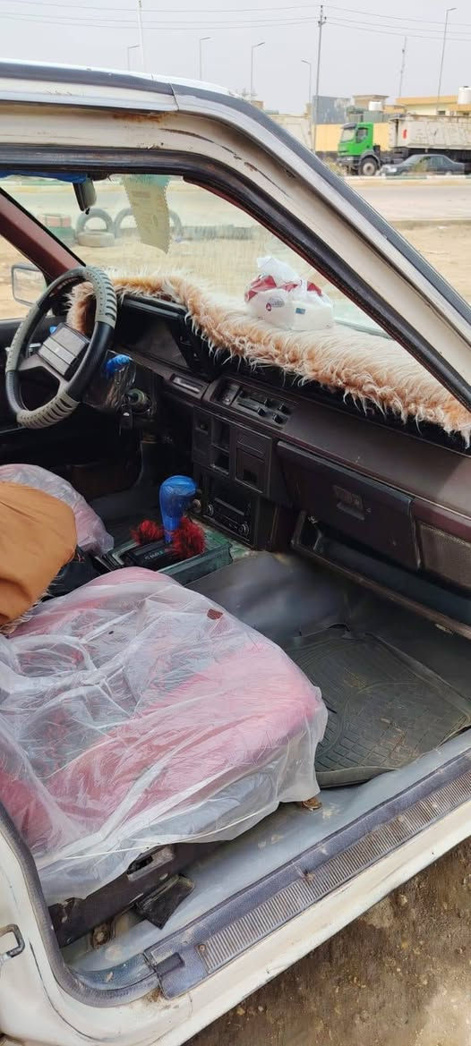 سوبر مديل ٨٥ سياره جاهزه من كلشي مكينه وكير نضيفات حداديه جديده باتري جديد كهربائيات كله شغاله سنويه عاج مشروع وطني سياره كفاله عامه  سعر ٣٥   مراوس حسب القناعه     لاتصال عله هاذه رقم   *********** لشراي بيه خير ويدلل
