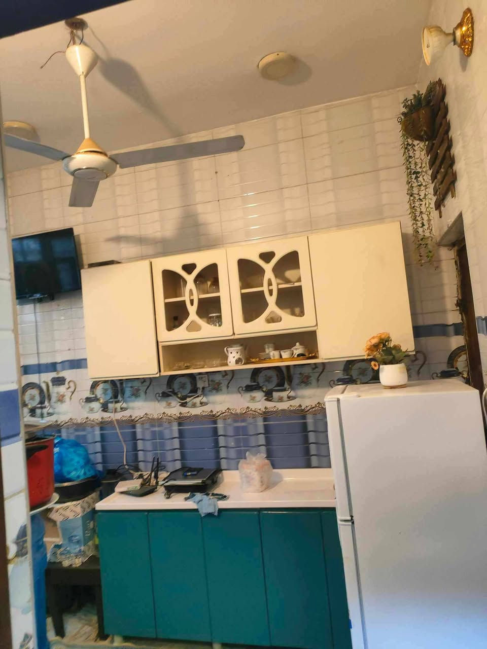 مشتمل للبيع 
المساحة 100 متر الواجهة 8 النزال 12متر 
طابو زراعي سند 25
بابل حي الصحة قرب بيت ابو النسر /شارع مطعم صفاء 
الطابق الاول 
غرفه نوم سويت 
استقبال +هول 
مطبخ +مجموعه صحيه معزوله 
***الطابق الثاني 
غرفه نوم سويت 
السعر 95 مليون قابل للتفاوض 
للاستفسار الاتصال 
***********
***********
مكتب عقارات أبراج بابل 
عنوان المكتب بابل حي الجزائر مقابل الجسر الدولي
