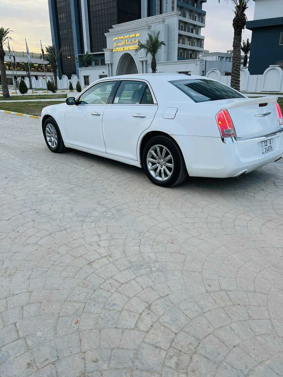 السلام عليكم اوباما موديل 12 للبيع فقط
كلين تايتل سياره الف متذب عليها رقم نينوى بسمي كابون بانزين تايرات جدد حداده حجر بيئه تشغيل عن بعد زنون وكير مكينه اكسل حداده شرط مسوي ادامه كامله عليها 
مكانها موصل شلالات مدينه العاب دجله ستي سعرها 180$ 
***********. فقط اتصال ماجاوب فيس
