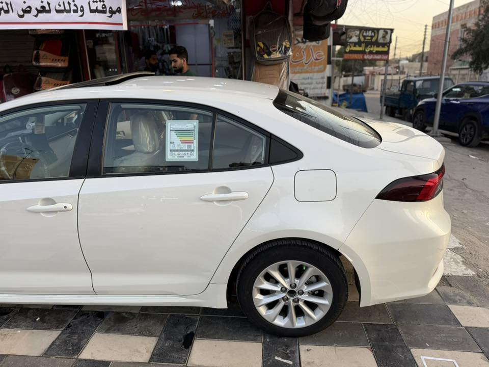 سلام عليكم للبيع كورلا ساز باب اول مديل 2020 محرك 2000مكفولا ما عدة بارد قليل بس بسونار مبينة جبير تجي وشوف بعينك موصفاها فتحة جلد حساسات شاشة كامرة وبعد موصفات ماشية 84 الف حقيقي سيارة جديدة مال بيت سعر 164 وبيها مجال مكاني بغداد الشعب رقمي ***********
