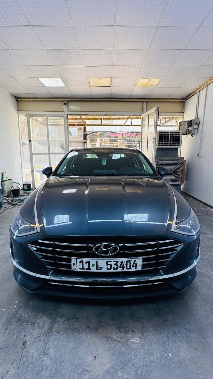 هونداي سوناتا ٢٠٢٢ وارد أمريكي هايبرد ضربتها خشم البنيد فقط ماشية ٧٩ السعر 170   رقم الهاتف ***********
