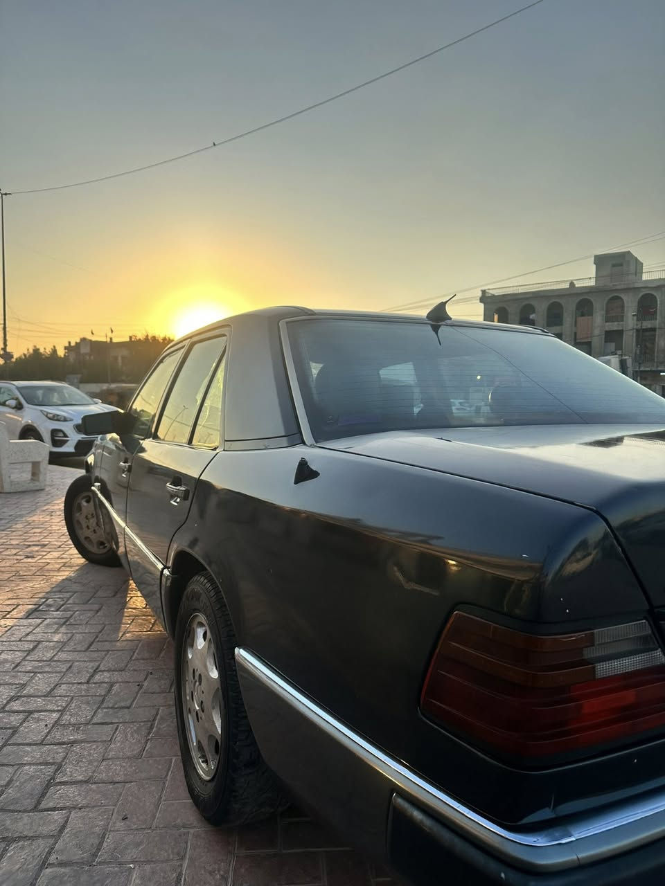 السلام عليكم دب للبيع
موديل 1990 

محرك وكير خير من الله 

المحرك 300 قبق اسود 

تبريد ثلج ❄️ 

السياره بسمي 

تحويل ثاني يوم 

السياره خير من الله كل نقص مابيه 

بس الغرفه الداخليه نقصه بطاين 

العنوان مدينة الصدر 

الاستفسار *********** 

السعر 62 وبيهة مجال
