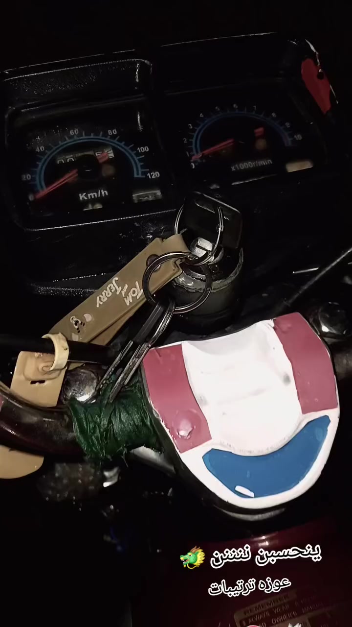 للبيع تايكر اوراق سكنر مديل 20مفتوحة مره وحده بوش وبستم الشيري يتفضل خاص مكاني دوانيه قضاء دغاره #اشاره


**إذا كنت صاحب هذا الإعلان وتريد حذفه لأي سبب، رجاءا أرسل رسالة إلى الدعم الفني**