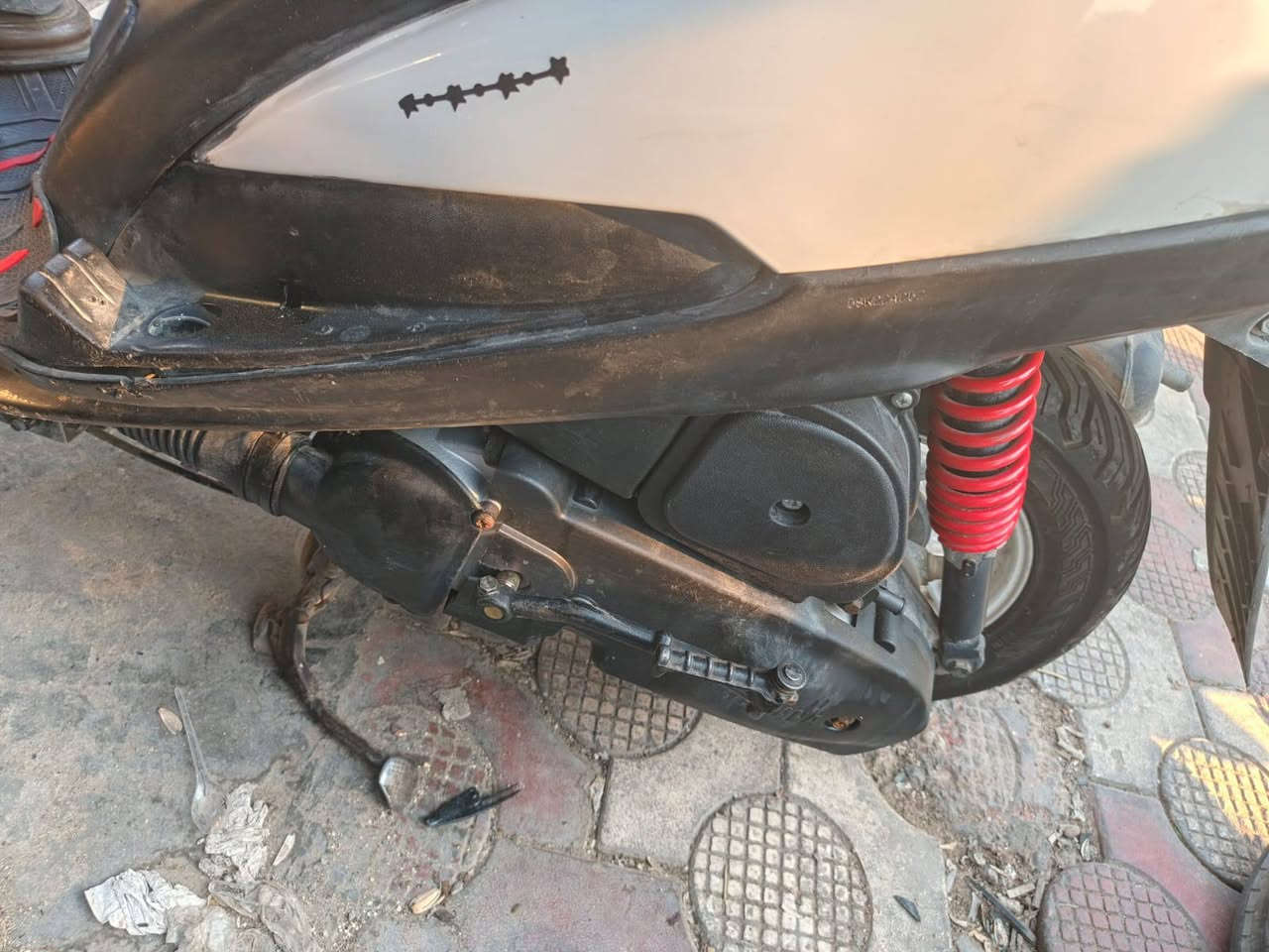 عدله نظيفه كلشي جديد كلشي شغال بيه العنوان بل السيديه سعره 450وبيه مجال شي قليل رقم ***********
