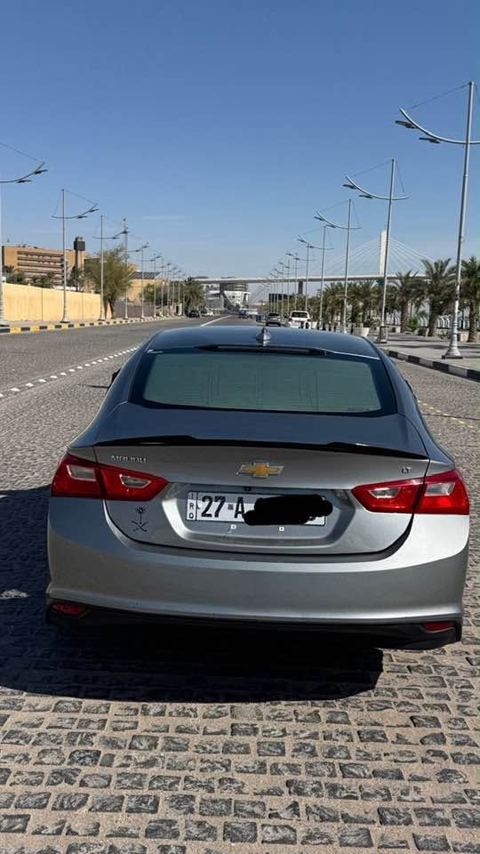 سلام عليكم... ماليبو 2023 LT وارد امريكي مكينه 1.5تيربو فول موصفات عده الفتحه اناره داخليه سياره تقرير غرق  وجاهزه سياره من كلشي تخم تايرات جديد رقم ذي قار معوقين باقي سنه ونص وصير حره  وكاله اسويلك سياره ادامه كامله سياره برغي ما ناقصها تبريد قطعتين ثلج تدفئه شغال  ماشيه 25k موصفات 
لد نهاري
كامره خلفيه
تبريد بيانو  
 رادار امامي تحديد مسار 
تدفئه كشنات 
كرسي متحرك كهربائي
سايد ابريك بصمه
تشغيل بصمه 
بيبان بصمه 
تشغيل عن بعد
صندوك بصمه 
شاشه كار بلي 
توقف ذاتي 
تحكم الاستيرن جهتين 
سعرها  
115$ بيه مجال قليل  مكان البصره حي المهندسين الاستفسار ***********
