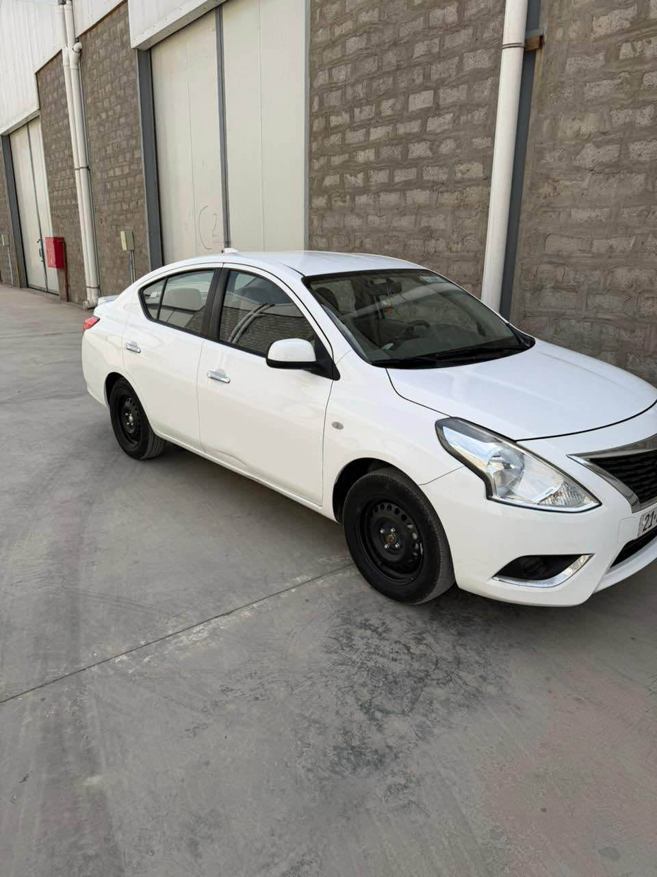 السلام عليكم 

سني هندي 2024 ماشيه 50 بيها بارد جاملغ امامي وباب السائق مخوخ ومعدل يرادله صبغ ربع الباب موجوده صوره الباب مع الصور معروفه مواصفات السني السعر 108 $ وبيها مجال قليل مكانها بغداد شارع فلسطين *********** بغداد, العراق
