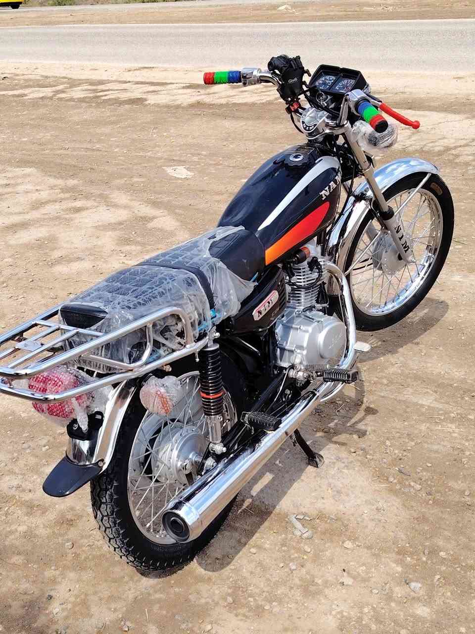 السلام عليكم شباب دراجة للبيع سكنر موديل 27مكفوله كفاله عامه السعر خاص مكاني واسط قضاء الحي.


**إذا كنت صاحب هذا الإعلان وتريد حذفه لأي سبب، رجاءا أرسل رسالة إلى الدعم الفني**