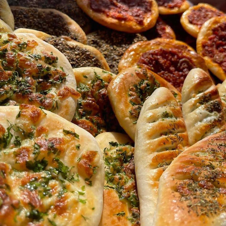 مساء الخير حبايبي اني اختكم طيف فاتحة مشروع اشتغل كافة معجنات كيك وكبب وكليجة فطائر  ولحم بعجين كلشي متوفر حسب الطلب الزبون امانة الله شغل نضيف هاذ باب رزقي اليحب يتفضل خاص ورزق علي الله


**إذا كنت صاحب هذا الإعلان وتريد حذفه لأي سبب، رجاءا أرسل رسالة إلى الدعم الفني**